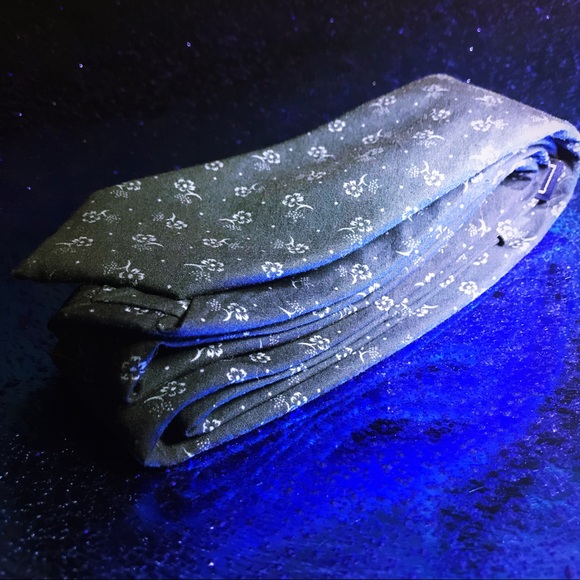 Tie Bar brand neck tie - Picture 7 of 13